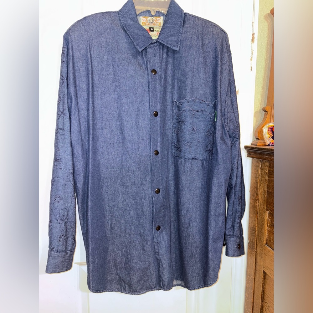 Vintage Gene Ewing BIS Women’s Embroidered Denim Shirt Snap Front Size Small USA